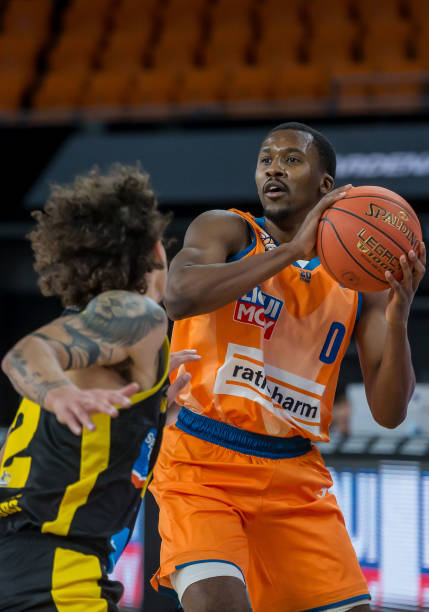 不明显表达 不明显表达