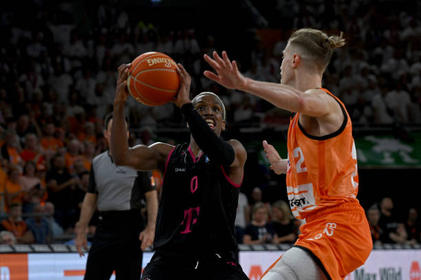 但由于各国 但由于各国